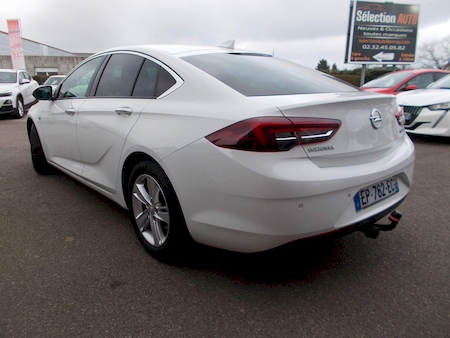 OPEL INSIGNIA II 1.6 DIESEL 136 CV INNOVATION AUTOMATIQUE ********** 1 ERE MAIN AVEC FACTURES D ENTRETIEN **********